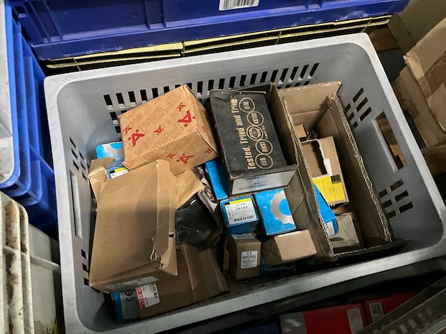 Partij bevestigingsmaterialen - afbeelding 13 van  14