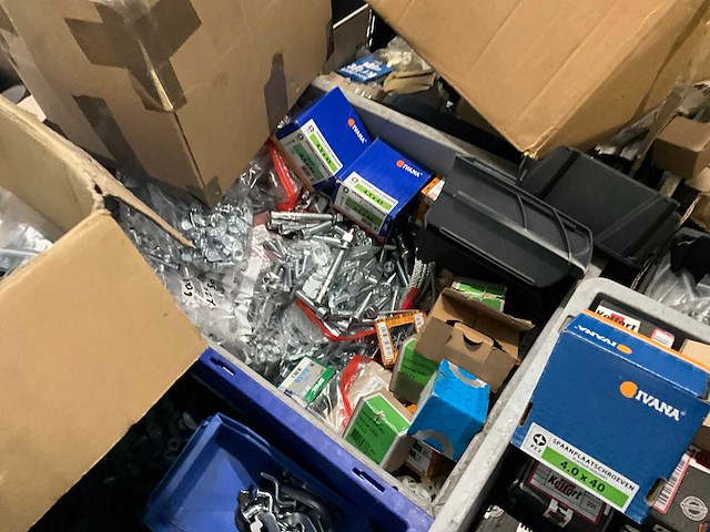 Partij bevestigingsmaterialen - afbeelding 3 van  14