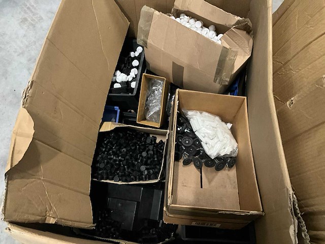 Partij bevestigingsmaterialen - afbeelding 5 van  6