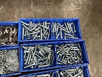Partij bevestigingsmiddelen - afbeelding 7 van  9