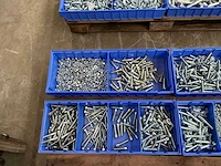 Partij bevestigingsmiddelen - afbeelding 4 van  9