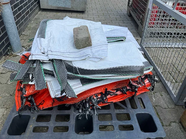 Partij bigbags - afbeelding 1 van  3