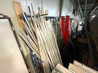 Partij bindrails, huifplanken en zijbescherming - afbeelding 1 van  19