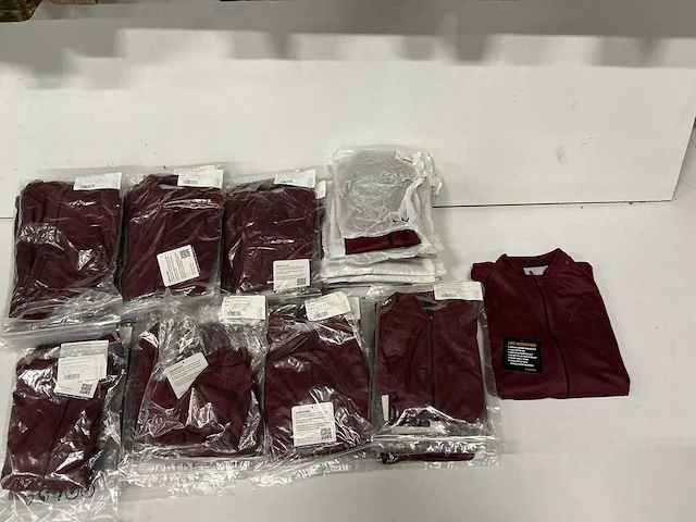 Partij bioracer/sport2x 41361(w) jerseys (62x) - afbeelding 1 van  11