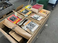 Partij boeken & prenten hollister, western-wolf, winchester44, colt 45 - afbeelding 1 van  15