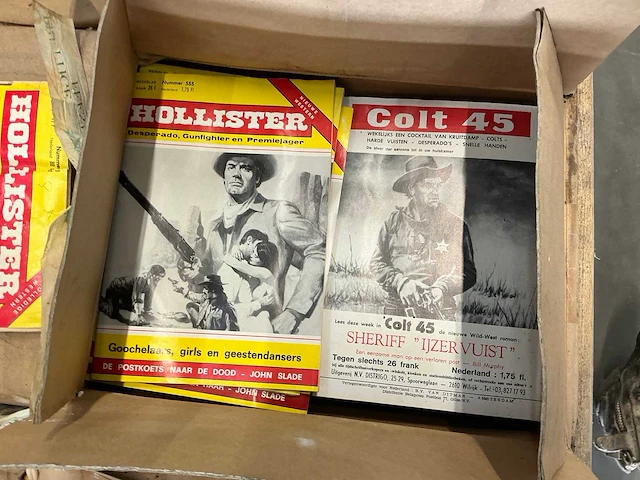Partij boeken & prenten hollister, western-wolf, winchester44, colt 45 - afbeelding 13 van  15