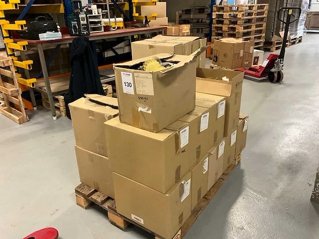 Partij bonbon doosjes. (360x) - afbeelding 5 van  5