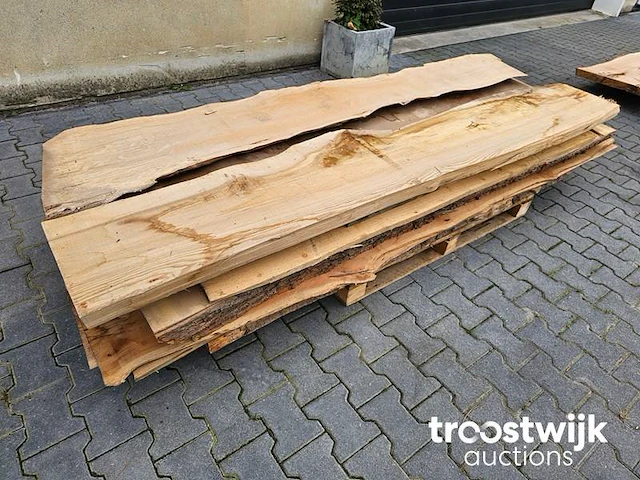 Partij boomstamplanken +/-209-252cm lang 2.5-7cm dik 30-40cm breed - afbeelding 3 van  7