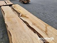 Partij boomstamplanken +/-209-252cm lang 2.5-7cm dik 30-40cm breed - afbeelding 6 van  7