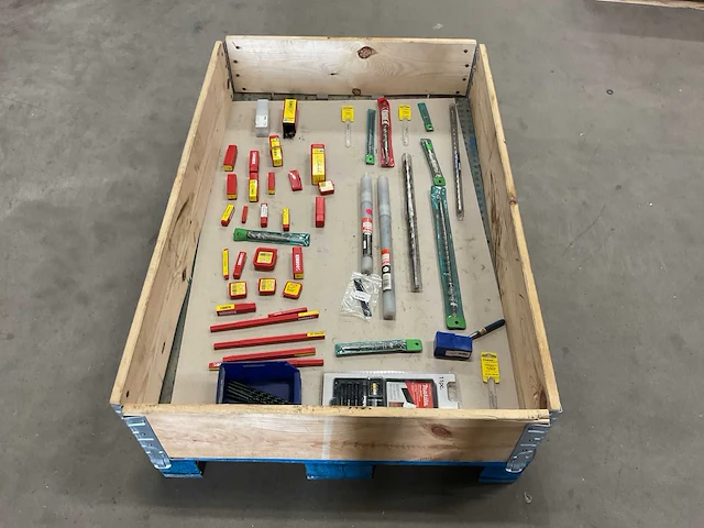 Partij boorgereedschap - afbeelding 1 van  3
