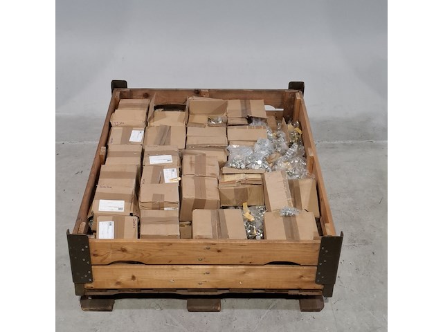 Partij bouten - afbeelding 2 van  5