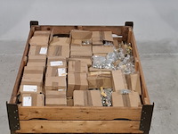 Partij bouten - afbeelding 2 van  5