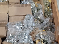 Partij bouten - afbeelding 3 van  5