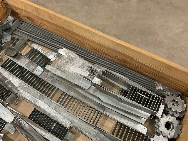 Partij bouw- en bevestigingsmateriaal - afbeelding 4 van  4