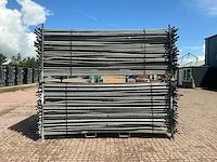 Partij bouwhekken - afbeelding 1 van  7