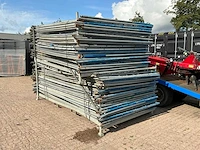 Partij bouwhekken - afbeelding 2 van  7