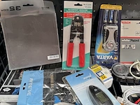Partij bouwmarkt artikelen w.o. krimptangen w.o. kinzo, konig, bosch, varta - afbeelding 5 van  5
