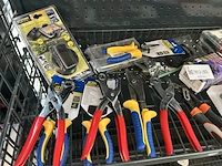 Partij bouwmarkt artikelen w.o. krimptangen w.o. philips, camlink, kinzo, nedis - afbeelding 2 van  7