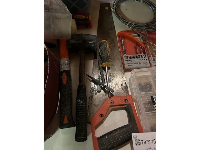 Partij bouwmarktartikelen w.o. schuurband, boren - afbeelding 4 van  7