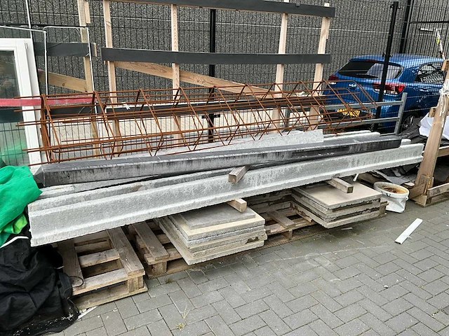 Partij bouwmaterialen - afbeelding 1 van  5