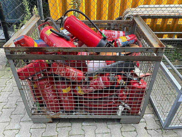 Partij brandblussers - afbeelding 2 van  4
