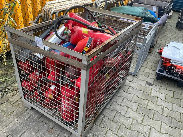 Partij brandblussers - afbeelding 3 van  4