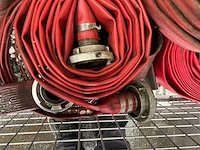 Partij brandweerslangen - afbeelding 5 van  5