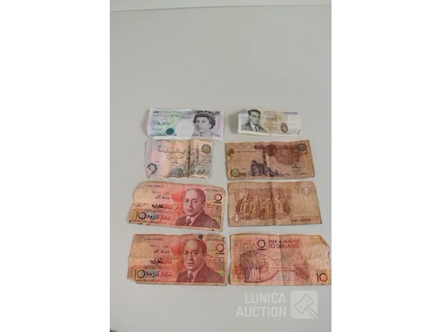 Partij briefgeld en munten - afbeelding 2 van  7