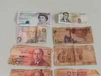 Partij briefgeld en munten - afbeelding 2 van  7