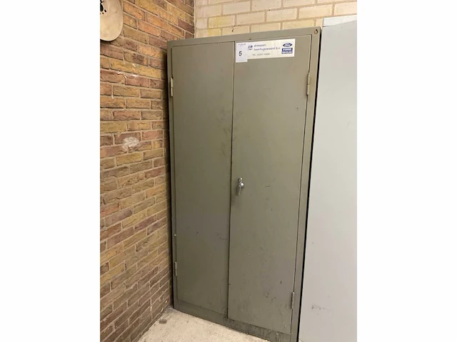 Partij buigmallen in kast - afbeelding 6 van  6