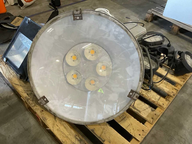 Partij buiten verlichting - afbeelding 6 van  6