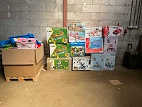 Partij buitenspeelgoed - afbeelding 12 van  21