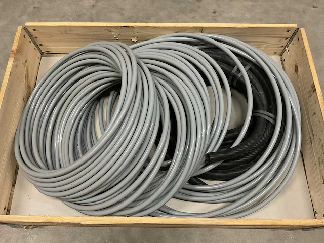 Partij buizen (2x pallet) - afbeelding 1 van  4