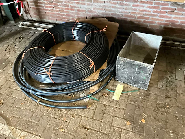Partij buizen en slangen - afbeelding 9 van  11