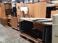 Partij bureau's in onderdelen - afbeelding 6 van  8