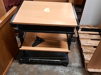 Partij bureau's in onderdelen - afbeelding 7 van  8