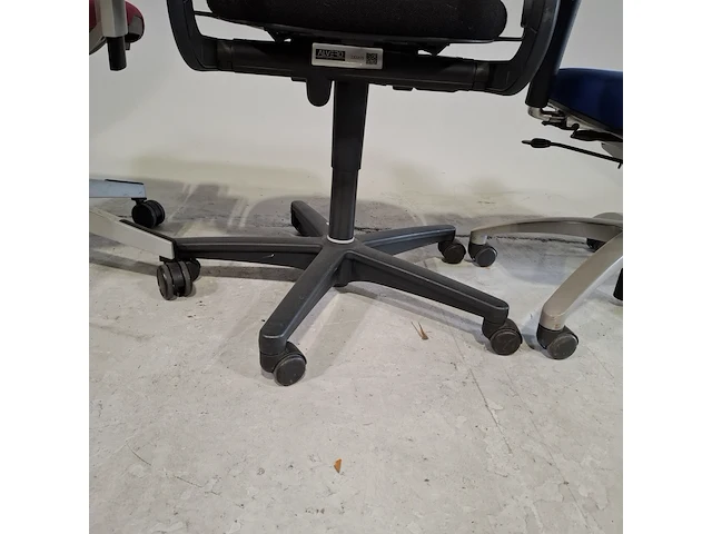 Partij bureaustoelen, o.a. ahrend, drabert - afbeelding 15 van  18