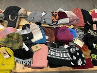 Partij burton/barts/carhartt/volcom mutsen (110x) - afbeelding 5 van  10