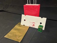 Partij cadeauverpakkingen - afbeelding 1 van  8