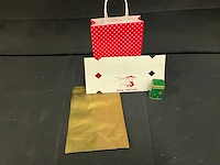 Partij cadeauverpakkingen - afbeelding 2 van  8