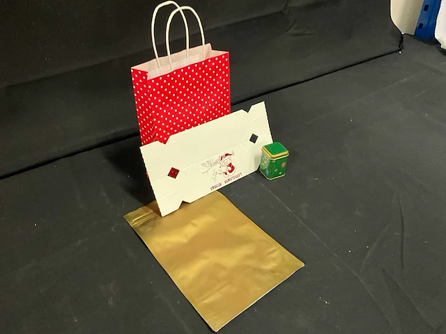 Partij cadeauverpakkingen - afbeelding 3 van  8