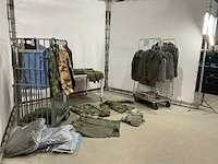 Partij camouflage kleding - afbeelding 5 van  12