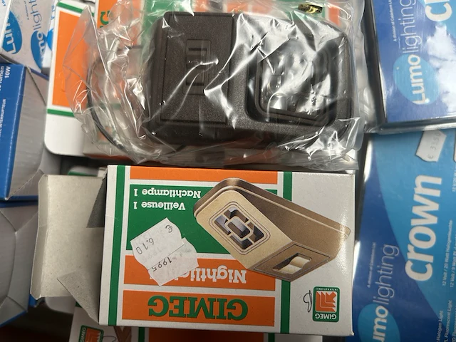 Partij camper/caravan verlichting 12v - afbeelding 3 van  12