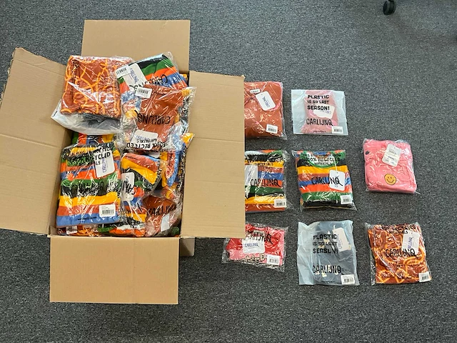Partij carlijnq kinderkleding (circa 90 stuks) - afbeelding 2 van  8