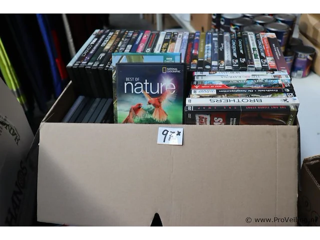 Partij cd/dvd's, diverse titels o.a. national geographic best of nature, brothers & the big kahuna - 97 stuks - afbeelding 1 van  2