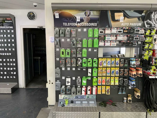 Partij celly telefoon- accessoires - afbeelding 1 van  10