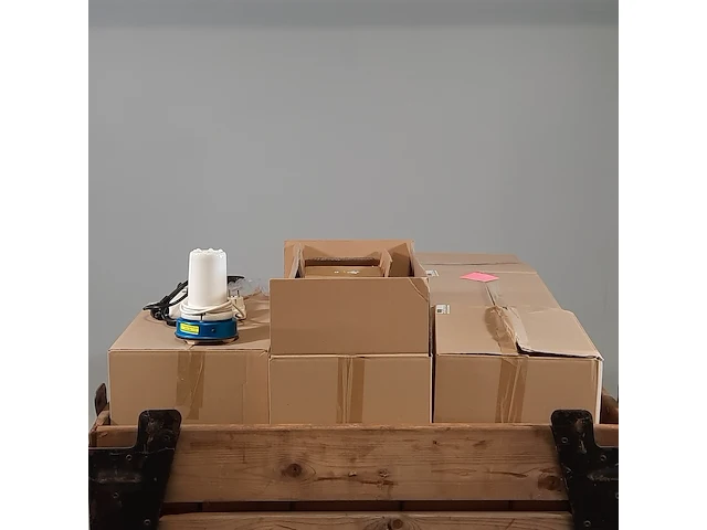 Partij centrifuge buisjes - afbeelding 3 van  10