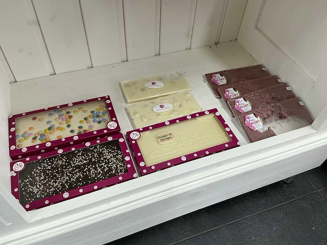 Partij chocolade - afbeelding 8 van  36