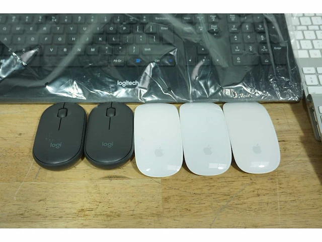 Partij computer accesoires - afbeelding 2 van  6