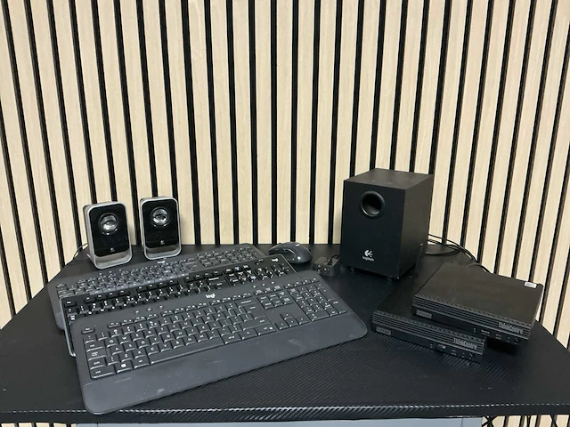 Partij computer en accessoires computeronderdeel - afbeelding 1 van  5